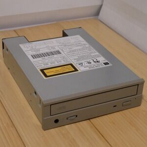 NOS Toshiba XM-5401B 5.25 in. SCSI 4x CD-ROM Drive‎ - Tested & Working